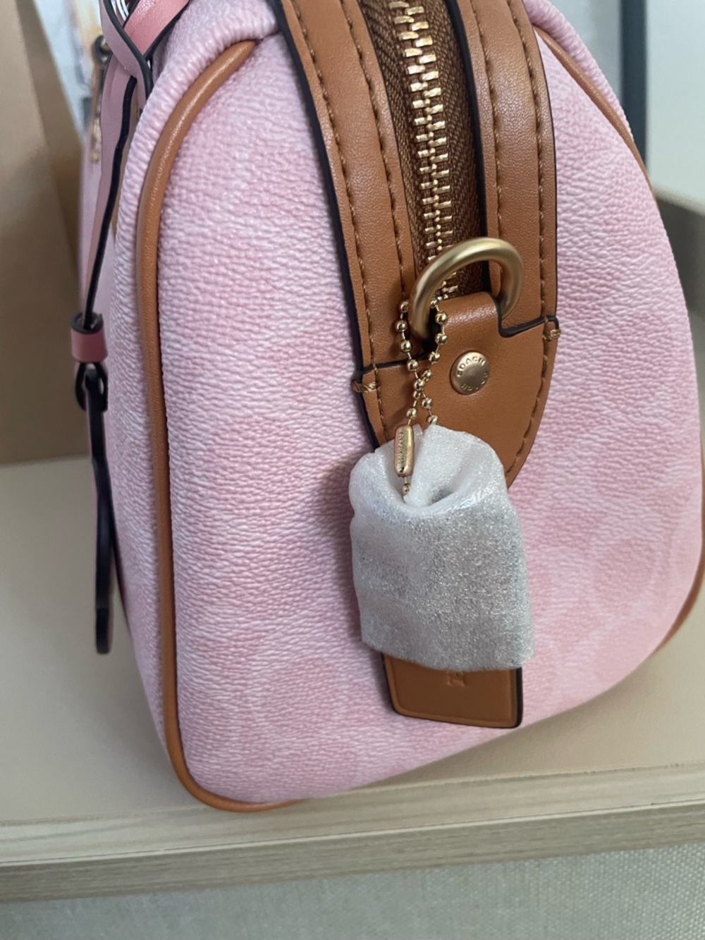 Pink Purse - Picture 4 of 9